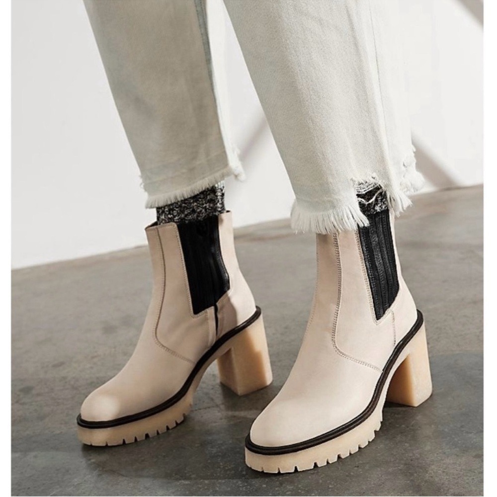 FREE PEOPLE BOOTS PLATFORM CHUNKY BOOTS EU 39/8.5 US CREAM BLACK HEEL INDIE MOT